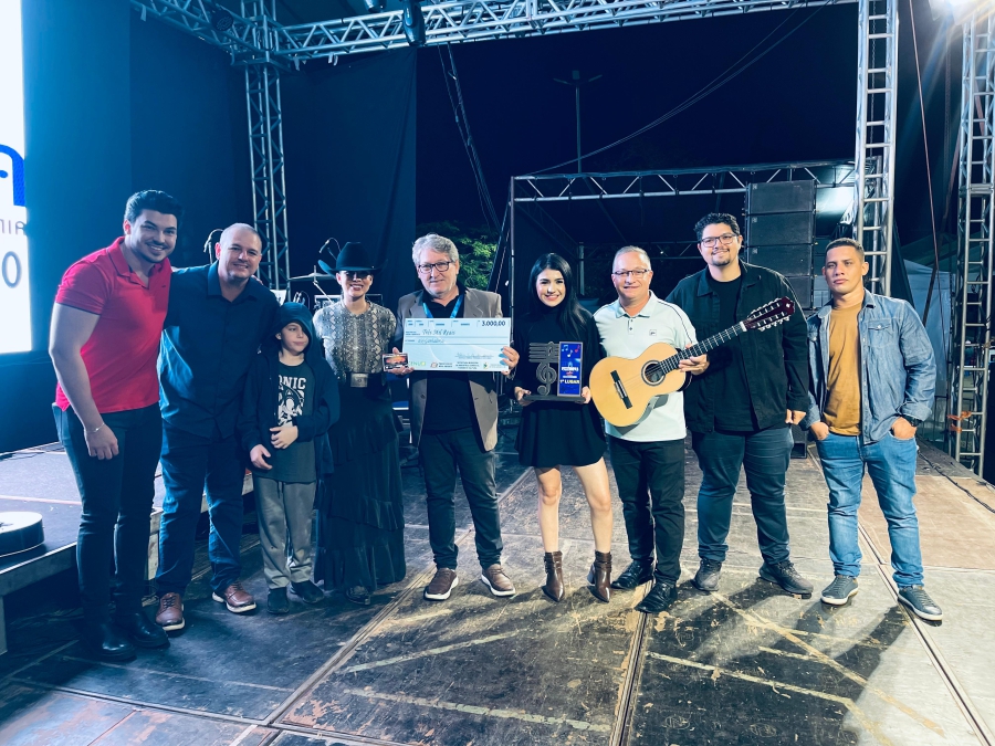1º dia do Festival de Música de Nova Ubiratã – FESTINOVA