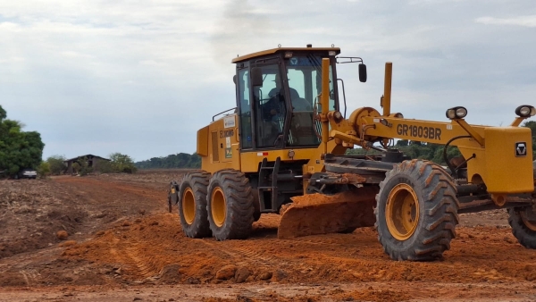 Prefeitura Municipal de Nova Ubirat&atilde; realiza mutir&atilde;o da Patrulha Mecanizada no Assentamento Cedro Rosa
