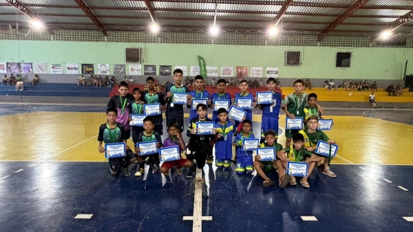 Santa M&ocirc;nica &eacute; campe&atilde; da Copa Sicredi Kids 2025 de Nova Ubirat&atilde;