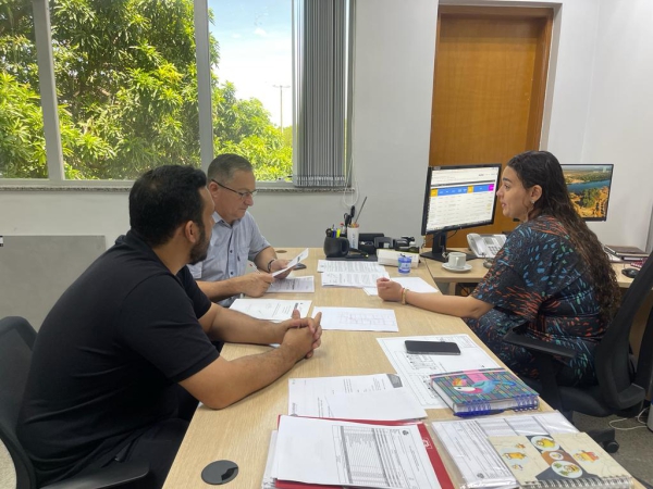 Cumprindo agenda em Cuiabá o Prefeito Municipal e Secretário de Governo estiveram visitando a SINFRA