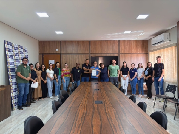 Prefeitura Municipal de Nova Ubirat&atilde; assina Ordem de Servi&ccedil;o onde autoriza o in&iacute;cio das obras do CEMEI M&ocirc;nica Bianquini de Freitas