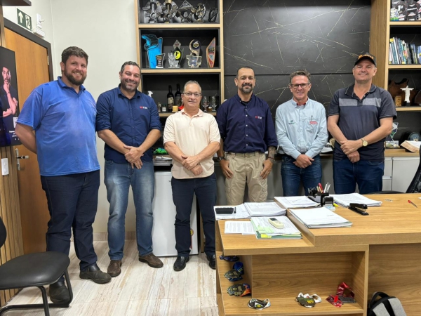 Prefeitura Municipal de Nova Ubiratã realiza reunião para implantação do Projeto “TIM 4G no Campo