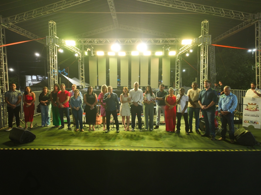Natal Cultural emociona popula&ccedil;&atilde;o e marca acendimento das luzes natalinas em Nova Ubirat&atilde;