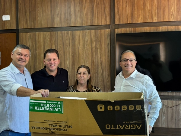 Prefeitura de Nova Ubirat&atilde; recebeu autoridades de Boa Esperan&ccedil;a do Norte para entrega de documenta&ccedil;&atilde;o