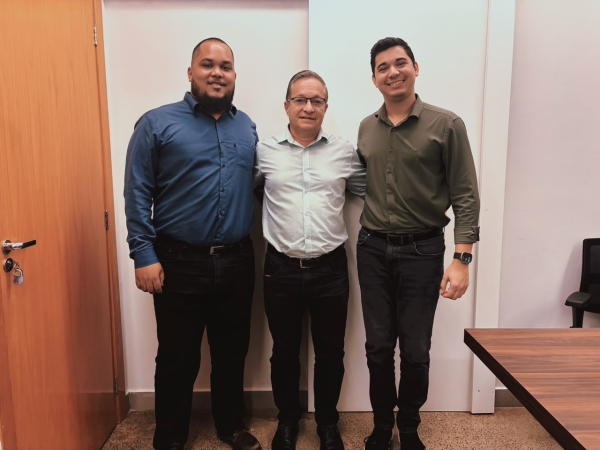 Gest&atilde;o Municipal de Nova Ubirat&atilde; acompanha em Cuiab&aacute; andamento de projetos estrat&eacute;gicos para o munic&iacute;pio