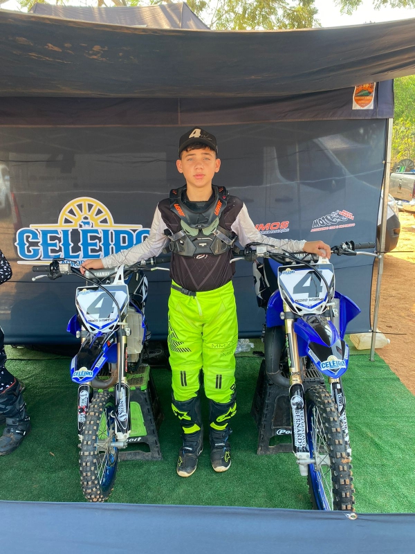 Representando Nova Ubiratã o piloto Pedro Henrique de Lima Wartha se consagrou Bi campeão do Campeonato Mato-grossense de Motocross pela categoria 65cc