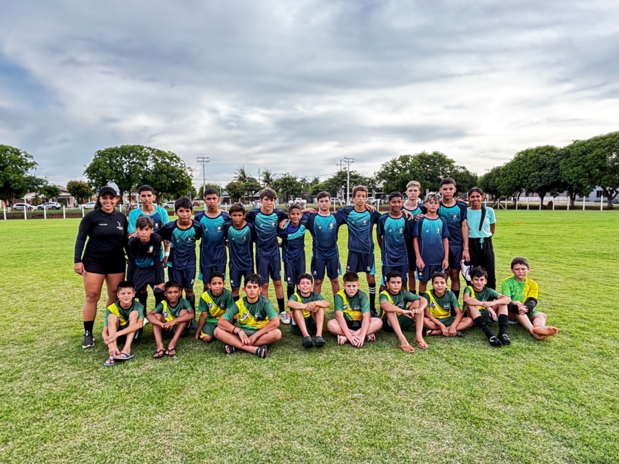 Secretaria de Esporte de Nova Ubiratã leva atletas da escolinha para participarem de amistoso em Feliz Natal