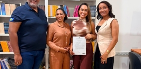 Nova Ubiratã participa de encontro sobre fortalecimento das bibliotecas públicas e recebe doação de mais de 140 livros