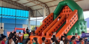 Poderes Executivo e Legislativo de Nova Ubiratã promovem tarde de diversão para crianças dos bairros Jardim Vitória e Novo Horizonte