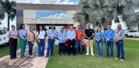Prefeito Municipal realiza a entrega de uma Picape Strada Fiat para departamento municipal de Proteção e Defesa Civil